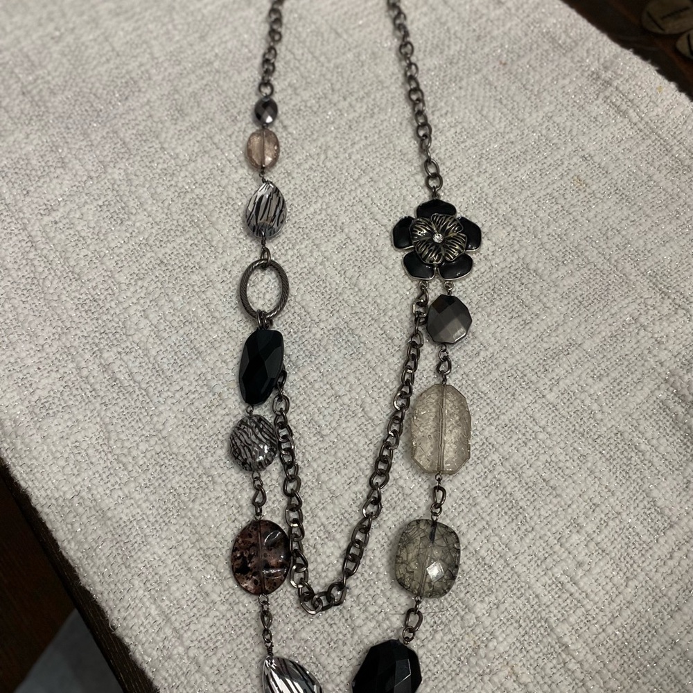 Elegant Multi-Color Necklace